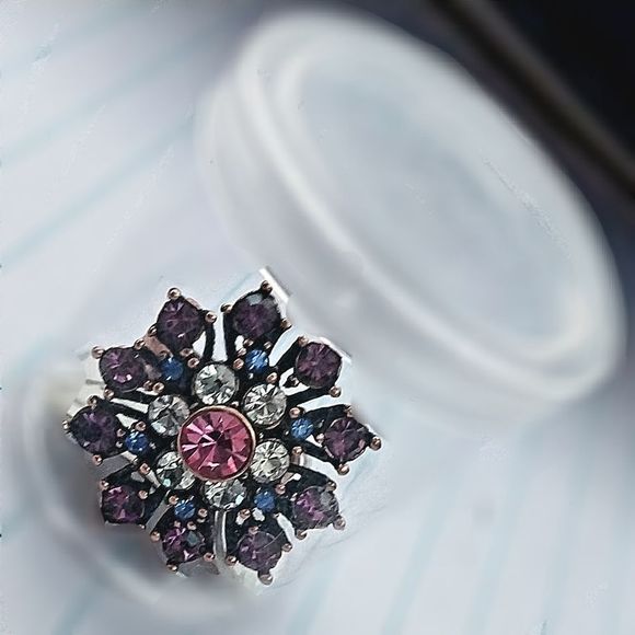 Princess Crystal Fashion Rings - Picture 4 of 12